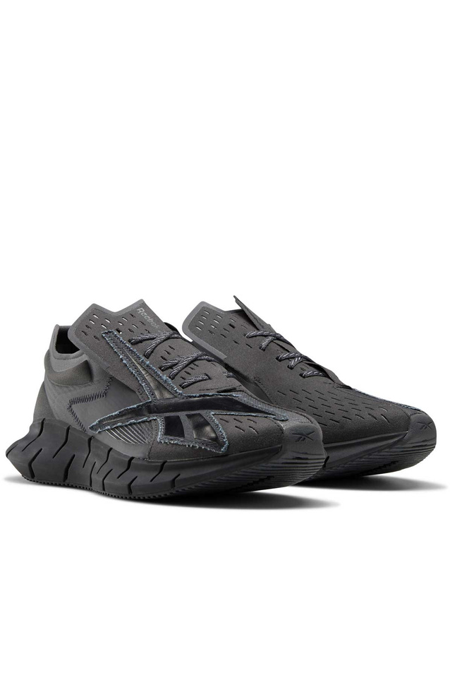 MAISON MARGIELA X REEBOK Zig 3D Storm Memory Of Sneakers ブラック