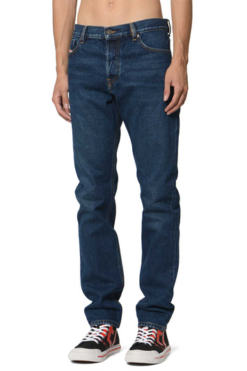 DIESEL 1995 D-Sark 09b88 Straight Jeans Medium Blue