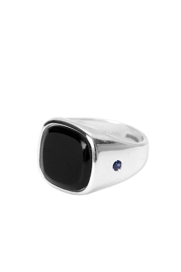 HATTON LABS Bague Signet en agate noire