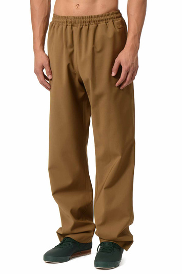 LACOSTE Twill Relaxed Trousers Cookie . Men . M