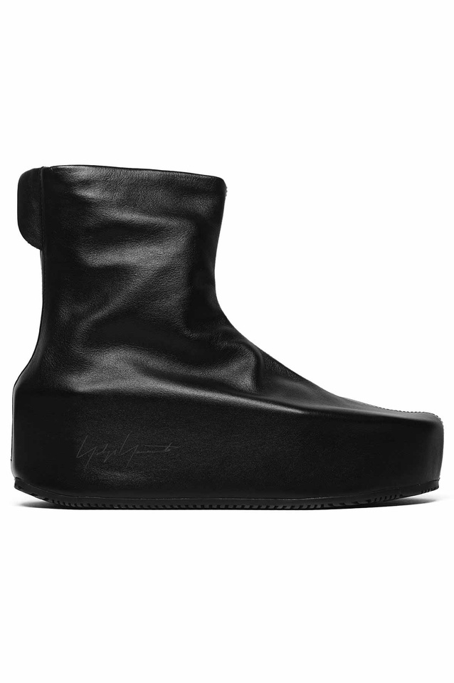 Y-3 Kyasu Over Boots - Wrong Weather