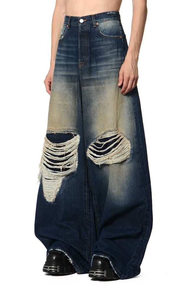 VETEMENTS PATCHED BAGGY JEANS | www.flyforreal.com