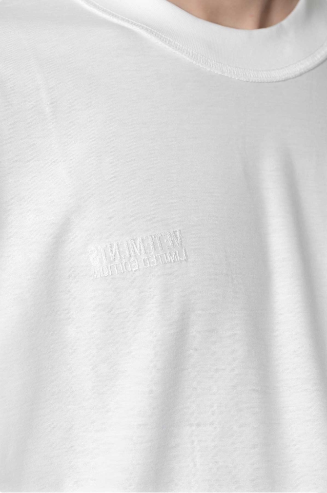 VETEMENTS インサイドアウトロゴ Tシャツ ホワイト - Wrong Weather